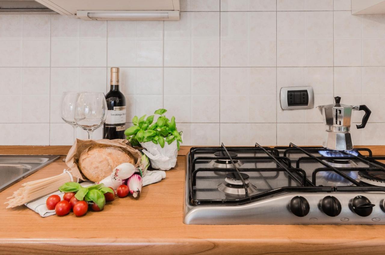 Interno 76 Di Tss' - Splendido Appartamento Con Balcone Tranquillo & Parcheggio Privato - Perfetto Per Famiglie トレント エクステリア 写真